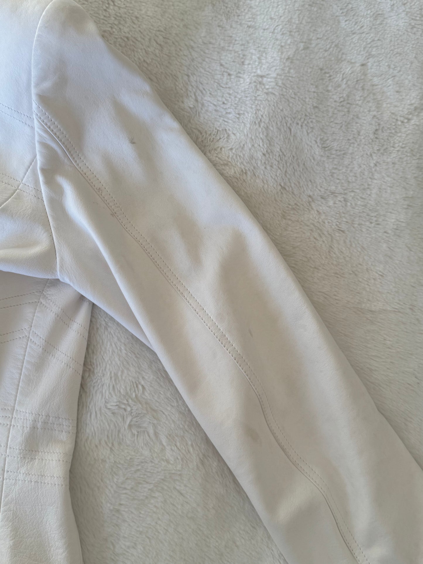 *rare* gucci s/s 2004 pleated white leather jacket