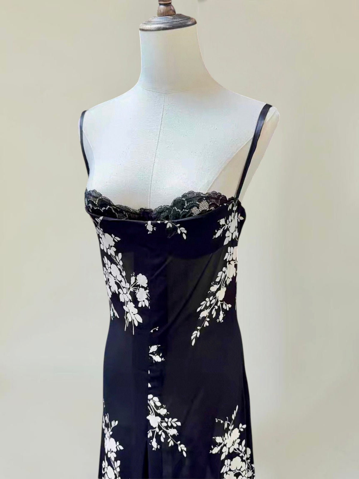 (presale) Dolce & Gabbana S/S 2002 floral bustier runway dress