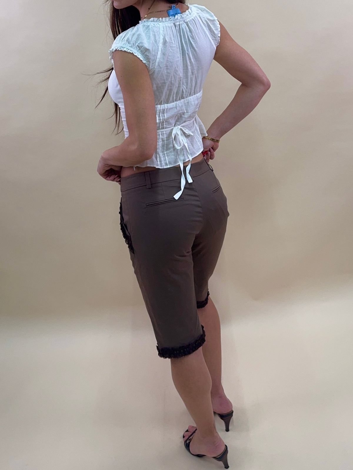 (NWT) Blumarine vintage 2000's brown ruffle capris