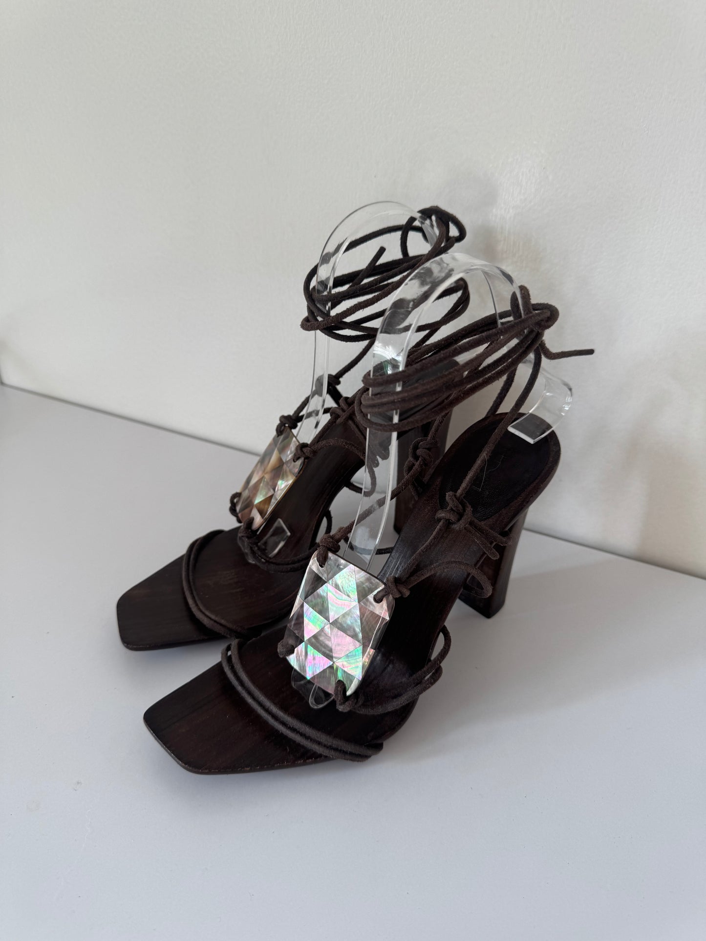*rare* gucci f/w 2002 mother of pearl heels
