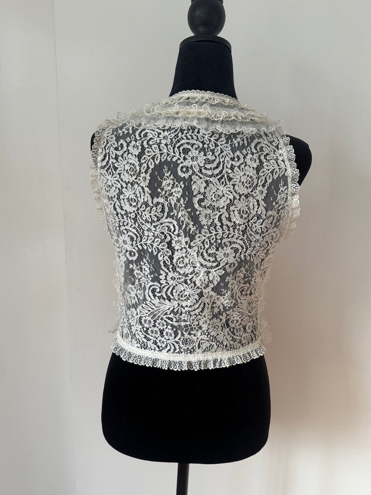 (rare) Valentino F/W 2005 runway lace top