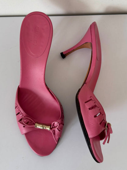 (RESERVED) (rare) Gucci vintage 2000's by Tom Ford pink bamboo heels