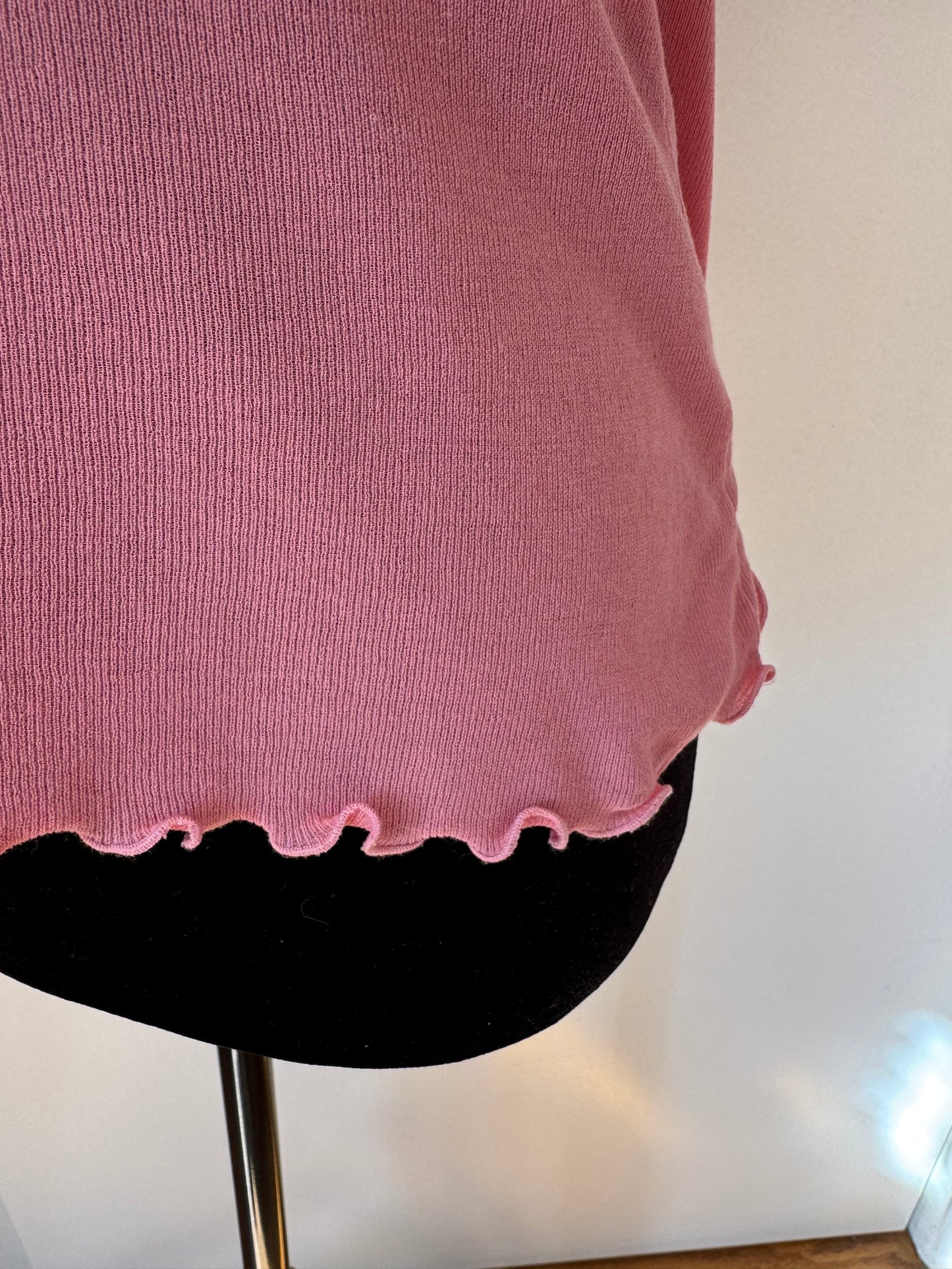 gucci spring summer 2000 pink bow tank