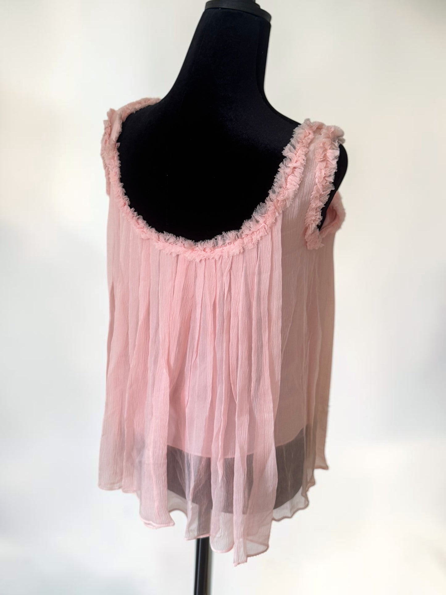 *rare* gucci fall winter 2001 ruffle pink silk tank top