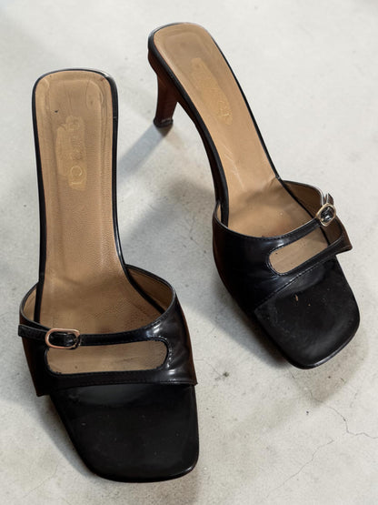vintage gucci by tom ford black buckle kitten heels