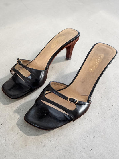vintage gucci by tom ford black buckle kitten heels